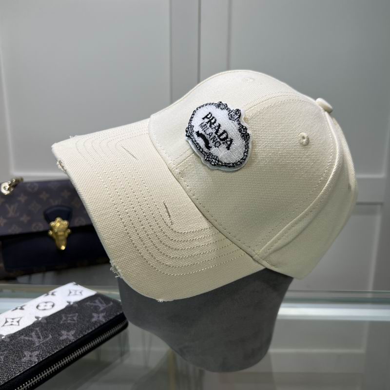 Prada cap (50)